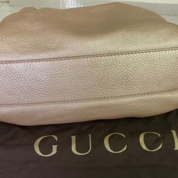 Authentic GUCCI Pebbled Leather Sukey bag - metallic Dusty Rose Gold - Picture 4 of 13